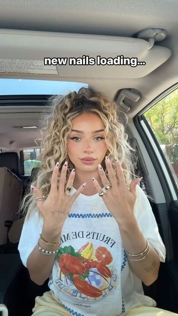 Delaney on Instagram: "sometimes I just want a little bit of everything 🔮💅🏼💫🍂🍵🏹 nails by @shellb.bee" Delany Childs, Delaney Childs Hair, Europe Hair, Delaney Childs, Style Icon, Bee, Nails, Hair, Beauty