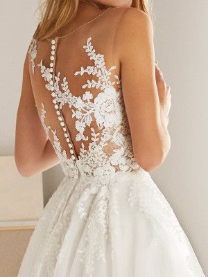 OROPESA. Wedding dress with very romantic illusion neckline and princess silhouette Famous Wedding Dress Designers, Wedding Dresses Two Piece, Illusion Neckline Wedding Dress, Illusion Wedding Dress, Hijab Wedding, Wedding Dresses Vera Wang, Celebrity Wedding Dresses, Wedding Dress Flowy, Bridal Attire