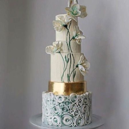 I've been stockpiling wedding pretties in my "to-post" folder, guys, and today is finall... Wedding Cake With Flowers, Cake Form, Cake Wrecks, Wood Cake, Amazing Wedding Cakes, Modern Wedding Cake, Gold Wedding Cake, Elegant Wedding Cakes, Elegant Cakes