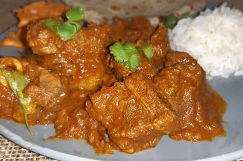 Durban Curry, Curry Lamb, Lamb Curry Recipes, Beef Curry Recipe, Pork Sausages, Bunny Chow, Heritage Day, Lamb Ribs, Masala Spice