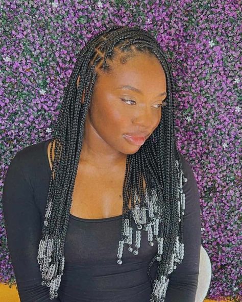 Small Box Braids With Beads, 30 Box Braids, Box Braids Beads, Style Your Box Braids, Box Braids With Beads, Layered Braids, Beaded Braids, Braids Fulani, Fav Hairstyles