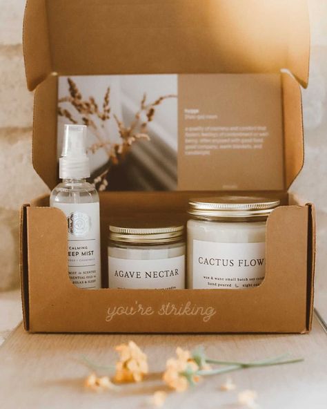 Candle Gift Set Packaging, Candle Subscription Box Ideas, Candle Box Ideas, Candle Boxes Packaging, Candle Subscription Boxes, Candle Marketing Ideas, Candle Packaging Ideas Boxes, Candle Gift Box Ideas, Candle Display Ideas