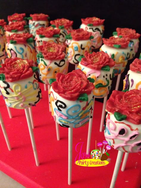 Day of the dead (Dia de Los Muertos) chocolate covered marshmallows For ordering and pricing info email jayspartycreations@hotmail.com Dia De Los Muertos Dessert Ideas, Cinco De Mayo Chocolate Strawberries, Mexican Chocolate Covered Strawberries, Dia De Los Muertos Baby Shower Ideas, Book Of Life Quinceanera Theme, Dia De Los Muertos Quinceanera Ideas, Mexican Dessert Table, Mexican Party Food, Mexican Fiesta Birthday Party