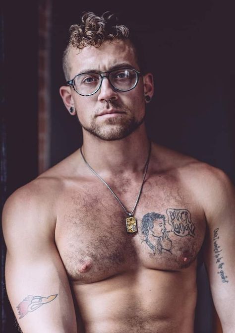 Grape Tattoo, Poses For Art Reference, Men With Glasses, Male Editorial, Poses For Art, Guys With Tattoos, Fitness For Men, Photos Of Men, Types Of Guys