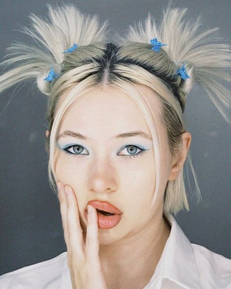 Everyone Is Obsessed With These 25 Spiky Y2K Hairstyles White Spiky Hair, Short Hairstyle Ideas Hairdos, Goth Y2k Hairstyles, 90s Twisted Spike Hairstyle, Punk Ponytail Hairstyles, Unique Bob Hairstyles, Spiked Pigtails, Experimental Haircut, Two Ponytail Hairstyles Short Hair