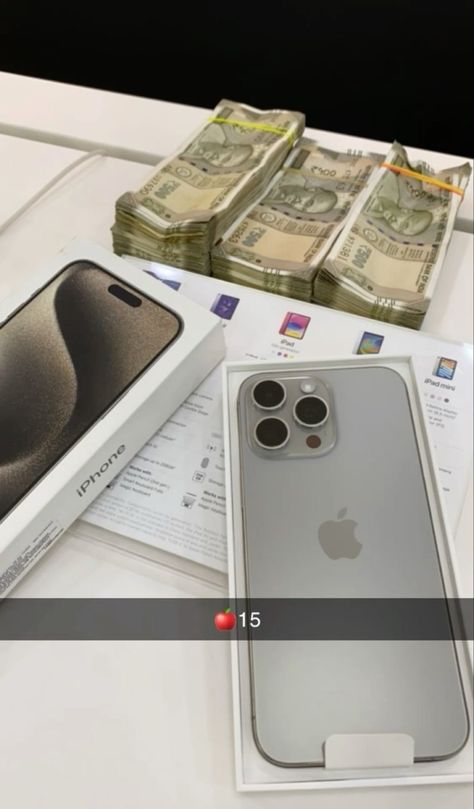 Snapchat story Iphone 15 Snapchat, Iphone Gift Snap, Iphone 16 Snap, Airport Aesthetics, Car Selling, Creative Snaps, Money Images Cash Indian, Apple Watch Accessories Bands, Emotional Shayari