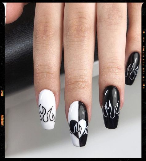 Coffin Nails - Acrylic Nails - Black and White Nails Flame Design Nails, Dolphin Nails, Star Wars Nails, Trending Nail Art, Nails Star, Flame Nails, Black And White Nail Designs, Black And White Nails, Weak Nails