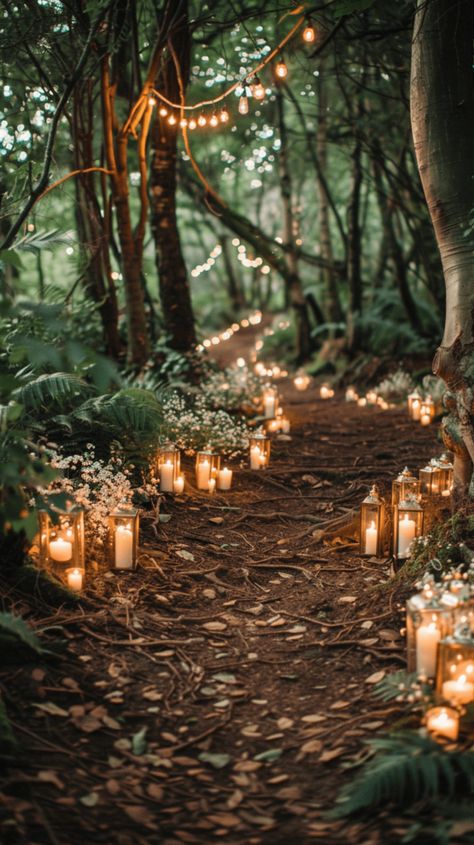 Wedding Ideas Woods Forest, Outdoor Wedding Camping, Wedding Aisle Forest, Wedding Venues In The Woods, Forest Wedding Vibes, Wedding In Forest Decoration, Woodland Garden Wedding, Easy Outdoor Wedding Decor, Wedding Woods Forest