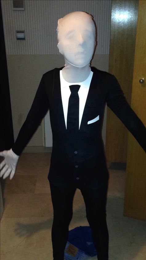 Slenderman Costume, Creepypasta Outfits, Animes Memes, Oc Stuff, Slender Man, Marble Hornets, Roblox Game, Slenderman, Halloween 2015