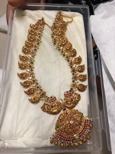 Mango Haram designs Mango Mala Jewellery Gold Latest, Mango Haram Designs Gold Latest Long, Mango Haram Designs, Mango Mala Designs, Mango Mala Jewellery, Mango Haram, Mango Mala, Haram Designs, Gold Necklace Wedding