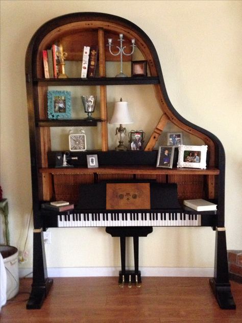 Repurposed baby grand piano Repurposed Piano, Old Piano, Piano Decor, Piano Ideas, Baby Grand Piano, Diy Muebles Ideas, Old Pianos, Baby Grand Pianos, Piano Room