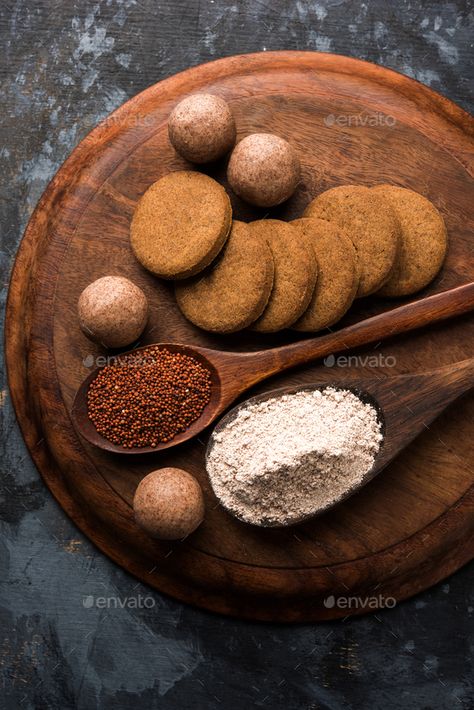 Indian Bakery, Ragi Cookies, Millet Snacks, Millet, Vitamins, Oatmeal, Biscuits, Healthy Recipes, Snacks