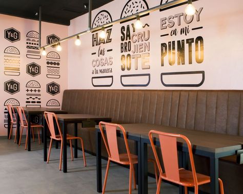 Black And Orange Restaurant Interior, Fast Food Restaurant Design, Orange Restaurant, Wings Restaurant, Supermarket Design Interior, Small Restaurant Design, Burger Shop, Golden Chicken, Taco Shop