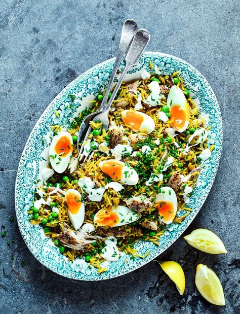 Smoked mackerel kedgeree recipe | Sainsbury's Magazine Kedgeree Recipe, Gi Recipes, Curried Rice, Mackerel Recipes, Smoked Mackerel, Spiced Rice, Low Gi, Shellfish Recipes, Meat Dinners