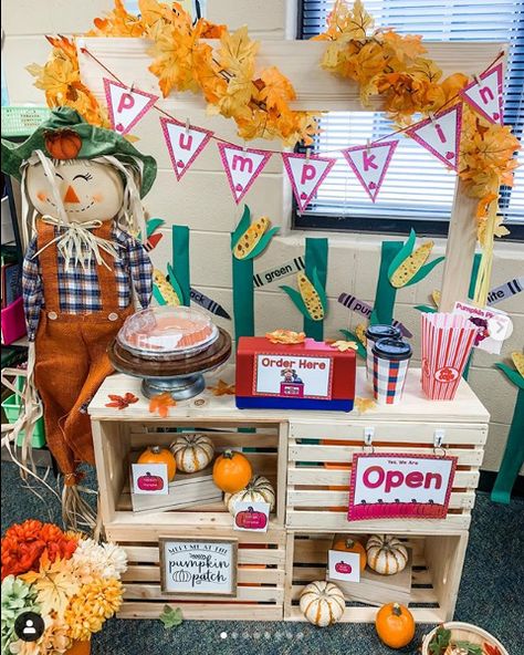 Dramatic Play Stand, 3k Activities, Crate Stand, Kids Farmers Market, Preschool Dramatic Play, Pumpkin Activities Preschool, Crate Display, Play Preschool, Dramatic Play Themes