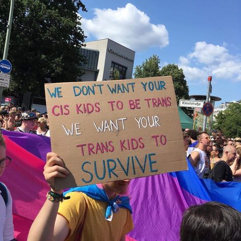 Trans rights protest sign at a German Pride demonstration, sign credit goes to Fynn on Twitter as @malfynnction. #ProtectTransKids #TransRights #LGBTQIA #Pride2020 Protest Ideas, Gender Binary, Tapered Square, Trans Rights, Protest Signs, Trans Pride, Cardigan Winter, Power To The People, Winter Cardigan