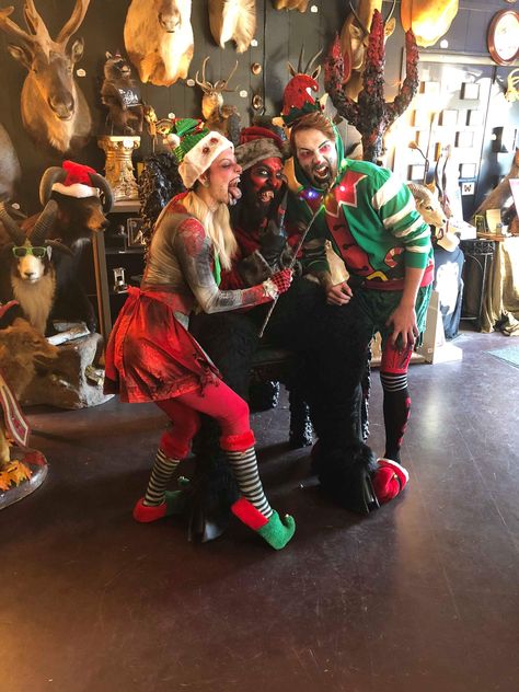 Scary Christmas Costume, Christmas Zombie, Christmas Elf Costume, Scary Christmas, Christmas Horror, Creepy Christmas, Christmas Play, Elf Costume, Video Shoot