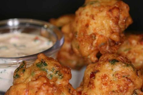 Belizean Conch Fritters - Ambergris Caye Belize Message Board Seafood Fritters, Conch Recipes, Bahamian Food, Belize Food, Conch Fritters, Carribean Food, Cuban Food, Corn Fritters, Seafood Appetizers