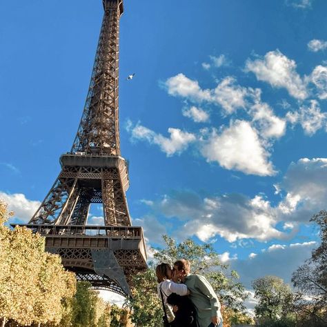 abigail on Instagram: "“I want to see all the romantic places in Europe and make love in every city and take pictures kissing in front of the Eiffel Tower. I want to eat croissants and hold hands on trains." -It Starts With Us . . . . . . . 🏷️ #likewewereinparis #eiffeltower🗼 #wanderlustadventures #bookquotes📖 #itstartswithus #romanticgetaways #europeantrip" Kisses And Croissants Aesthetic, Kisses And Croissants Book Aesthetic, Kisses And Croissants Book, Kisses And Croissants, Hold Hands, Book Aesthetics, Make Love, Places In Europe, Romantic Places