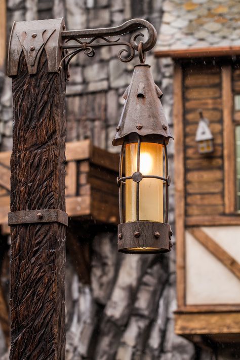 Lantern Medieval, Medieval Lighting, Medieval Lantern, Entrance Lighting, Stone Lighting, Vintage Industrial Lighting, Gothic Furniture, Medieval Houses, Wall Lanterns