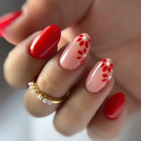 Orange Red Nails Design, Red Nails With Designs, Red Gel Nails Designs, Red Nails 2024 Summer, Red Summer Nails 2024, Nails Inspiration Red, Red Nails Summer, Summer Red Nails, Summer Nail Designs 2024 Pink