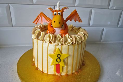 Zog Cake Zog Birthday Cake, Zog Birthday Party, Potato Ideas, Medieval Party, Cake Photos, Cake Kit, 3rd Birthday Cakes, Second Birthday, Third Birthday