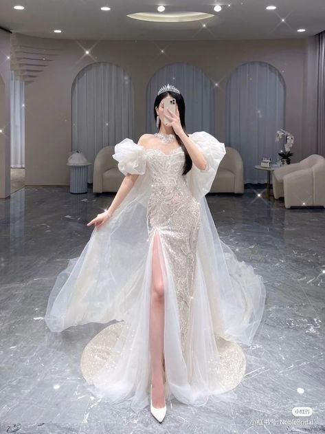 Wedding Dress Korean Style, Dress Mewah, Long Ball Dresses, Korean Wedding Dress, Pretty Quinceanera Dresses, Sparkle Wedding Dress, Gowns Dresses Elegant, Fancy Wedding Dresses, Cute Wedding Dress