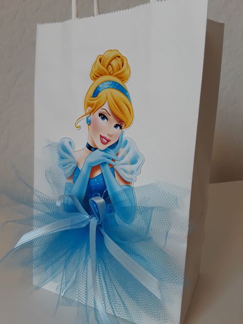 Cinderella Goodie Bag Ideas, Cinderella Gift Ideas, Cinderella Party Favors, Disney Princess Theme Party, Cinderella Birthday Party, Disney Princess Birthday Party, Princess Theme Birthday, Disney Princess Coloring Pages, Diy Crafts For Girls