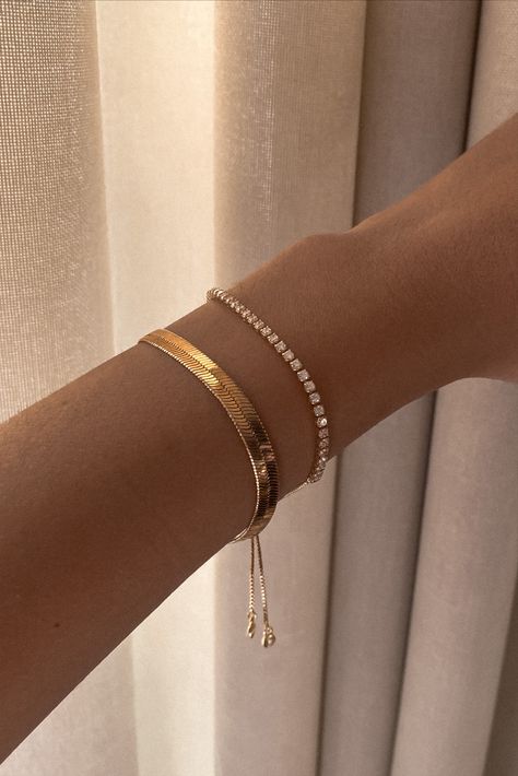 Gold-Filled Bracelet Stack from Midori Jewelry Co. Tattoo Nails, Hairstyles Anime, Gold Bracelets Stacked, Nike Style, Gold Bracelet For Women, Classy Jewelry, Stacked Jewelry, Jewelry Lookbook, Cute Bracelets