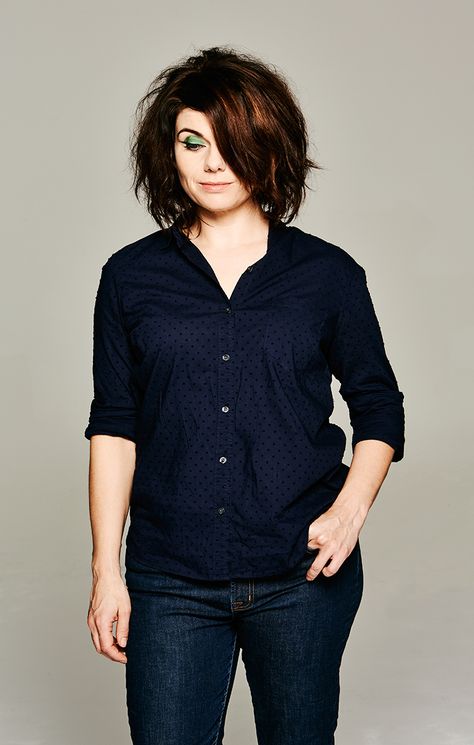 Caitlin Moran Style, Caitlin Moran, Side Parting, Wardrobe Architect, Personal Identity, Essay Examples, Inspirational Women, Role Models, Cool Hairstyles