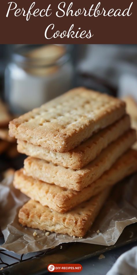 Make perfect shortbread cookies with this foolproof recipe! Buttery, crumbly, and so delicious. Grandmas Shortbread Cookies, Shortbread Cookies Recipe, Homemade Shortbread, Lemon Drizzle Cake, Shortbread Cookie Recipe, Cookie Spread, Shortbread Cookie, Diy Cookie, Delicious Cookie Recipes