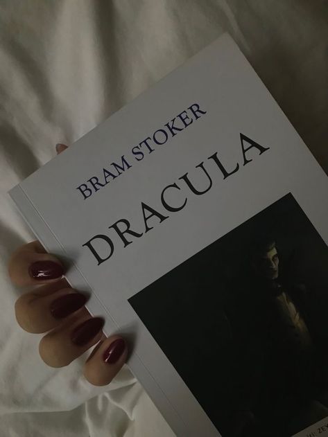 Dracula Book Aesthetic, Red Nails Burgundy, Dracula Aesthetic, Aesthetic Red Nails, Books Aesthetic Reading, Red Nails Inspo, Dracula Book, Nails Gothic, Nails Burgundy