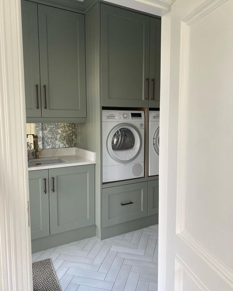 Utility Must Haves, Sage Utility Room, Utility Flooring Ideas, Sage Green Utility Room, Laundry Room Green Walls, Green Cabinets Laundry Room, Green Laundry Room Ideas, Green Utility Room, Sage Green Laundry Room