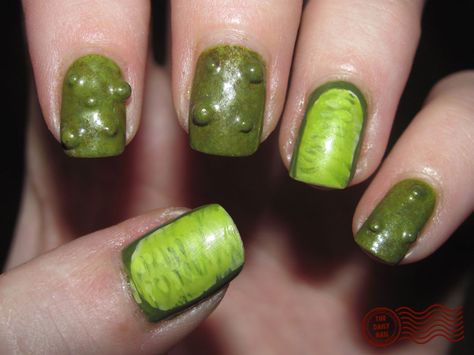 Warty Nails Halloween Nail Art Ideas, Nail Art Halloween, Nail Polish Storage, Nail Blog, Daily Nail, Nail Envy, Halloween Nail, Pickling Recipes, Halloween Nail Art