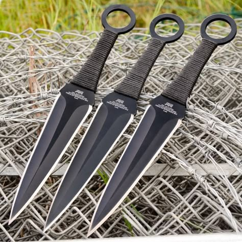 Expendables Kunai Three-Piece Throwing Knife Set Expendables Movie, Kunai Knife, Knife Aesthetic, Knife Patterns, Great Knife, Pretty Knives, Cool Swords, The Expendables, Jason Statham