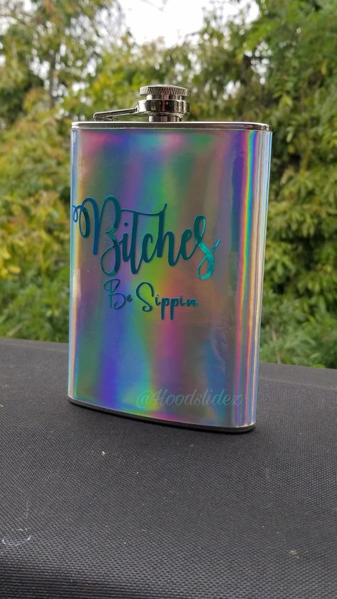 Bitches be sippin funny flask Flask Ideas Diy, Beer Pong Table Diy, Funny Flasks, Beer Pong Tables, Personalized Flasks, Alcohol Aesthetic, Pong Table, Diy Funny, Table Diy