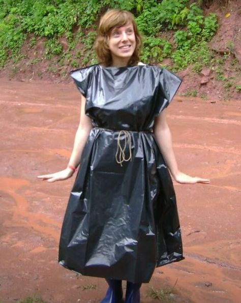 Garbage Bag Dress, Trash Bag Dress, Fashion Mistakes Woman, Plastic Outfit, Traditional Black Tattoo, Easy Fashion, Vinyl Clothing, Plastic Clothes, Styling Guide