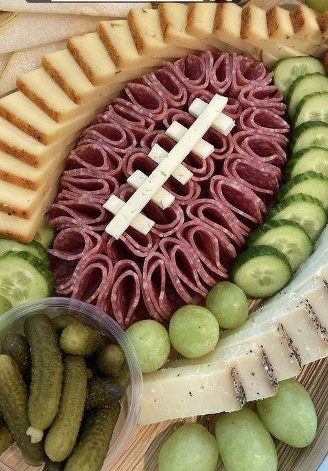 Retirement Football Theme, Football Stadium Veggie Tray, Ohio State Party Food, Nfl Theme Party, Football Fruit Platter, At Home Tailgate Party, Yellowstone Food Ideas, Ohio State Charcuterie Board, Superbowl Snack Stadium