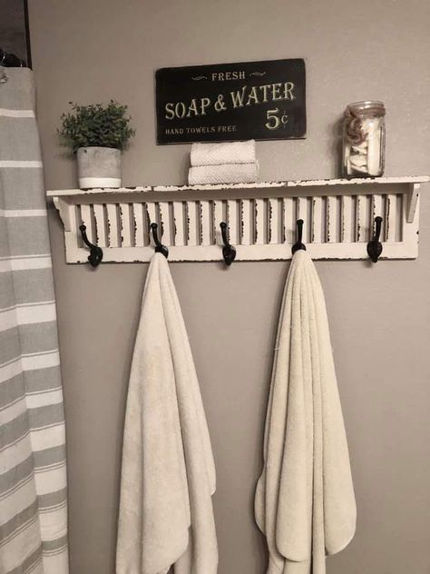 Farmhouse Chic Bathroom, Country Decor Diy, Small Bathroom Remodel Designs, Guest Bathroom Decor, Diy House Renovations, Rustic Bathroom Designs, Bathroom Farmhouse Style, Restroom Decor, Living Room Decor Inspiration