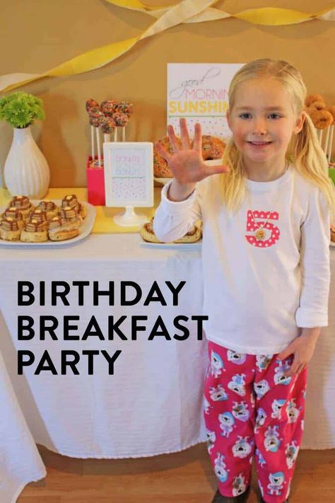 Baking Birthday Party Ideas, Cereal Buffet, Birthday Party Meals, Breakfast Birthday Party, Birthday Pjs, Baking Birthday Party, Pancake Bar, Party Breakfast, Birthday Pancakes