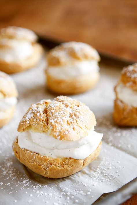 Easy Cream Puff Recipe -- a simple and straightforward method for making homemade cream puffs without any of the fussy piping and hand whisking! Makes 12 monster-sized cream puffs or 24 smaller cream puffs -- perfect for a brunch gathering. Ingredients available at Walmart. Cream Puffs Recipe Easy, Cream Puff Dessert, Cream Puffs Recipe, Homemade Cream Puffs, Cream Puffs Easy, Puff Dessert, Profiterole, Cream Puff Recipe, Chantilly Cream