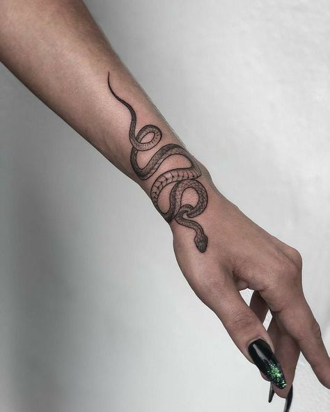 Snake Wrist Tattoo, Wrist Hand Tattoo, Small Snake Tattoo, Thumb Tattoos, Snake Tattoo Design, Red Ink Tattoos, Hand Tattoos For Women, Wrist Tattoos For Women, Wrist Tattoo