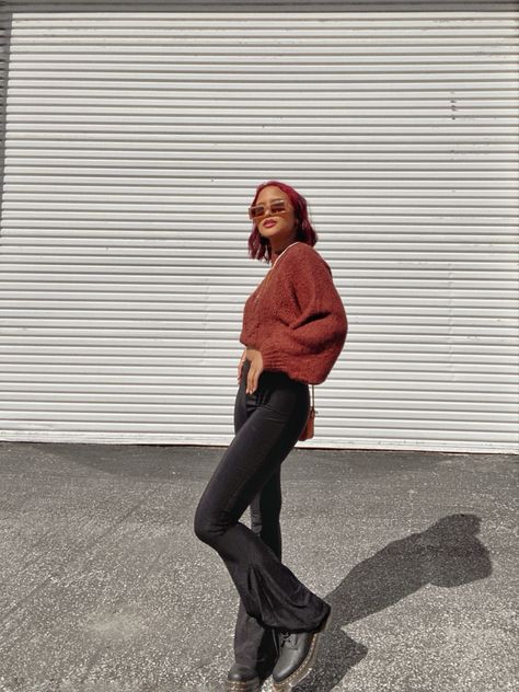 dr martens boots, black flare pants, Instagram outfit ideas, brown knit sweater, 2021 aesthetic outfits fashion Doc Martens Outfit Flare Pants, Flare Leggings And Doc Martens, Doc Martens Outfit, Flare Leggings, Doc Martens, Flare Pants, Dr. Martens, Knitted Sweaters, Lookbook