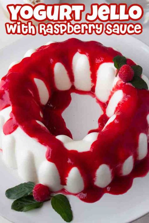 Jello Yogurt Recipes, Yogurt Jello Recipe, Yogurt Jello, Vegan Jello, Jello With Fruit, Jello Mold Recipes, Jello Recipe, Easy Fruit Salad Recipes, No Bake Cherry Cheesecake