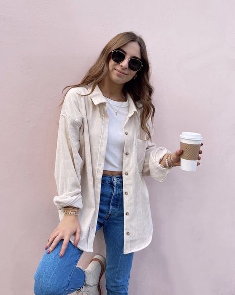 Cream Corduroy Jacket Outfit, Corduroy Jacket Outfit, Cream Corduroy Jacket, Chambray Shirt Outfits, Corduroy Shacket, Boots For Fall, Style Inspiration Fall, Jacket Outfit, Cozy Outfit