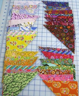 Exuberant Color: A lesson on Value Exuberant Color, Themed Quilts, Scrap Quilting, Quilting Digest, Excel Formulas, Sew Quilt, Quilt Tips, Quilting Designs Patterns, Scrap Quilt Patterns