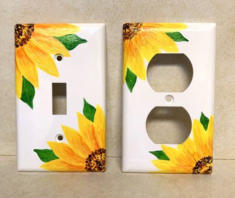 Bedroom Decor Paintings, Sunflower Bedroom Decor, Sunflower Bedroom, Light Switch Art, Light Switch Covers Diy, Bedroom Art Painting, Sunflower Room, Sunflower Nursery, Pintu Interior