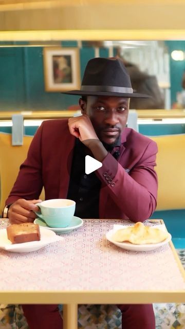 Daniel Asante on Instagram: "Comment “LESSON” for info on my posing guide  Save and share it ❤️ . . . #photoshoot #pose #posingtips #smartphonephoto #photoideas #viralreels #mensfashion #blogger_de #fashionphotography #shotoniphone #photography #reelsofinstagram #reelsviral #reelsvideo #smartphonephotography #phototips #reel #reels" It Photoshoot, Photoshoot Pose, Posing Tips, Smartphone Photography, Posing Guide, Photo Tips, Life Changing, Great Photos, Christmas Ideas