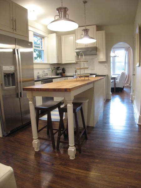 bungalow kitchen Small Kitchen Counter, Best Kitchen Island, Narrow Kitchen Island, Bungalow Kitchen, Custom Kitchen Island, Small Kitchen Island, Narrow Kitchen, Kitchen Island Table, Diy Kitchen Remodel