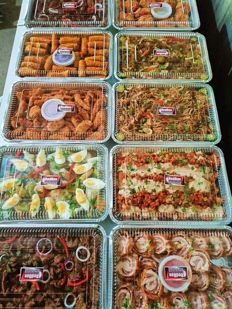 Food Business Ideas Philippines, Event Food Display, Filipino Food Party, Philippine Photography, Food Gains, Catering Box, Christmas Party Menu, Street Restaurant, Feeding Program